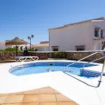 Capistrano Village, 1 Bedroom + Free Wi-fi 아파트