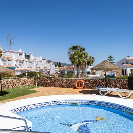 Capistrano Village, 1 Bedroom + Free Wi-fi * Nerja